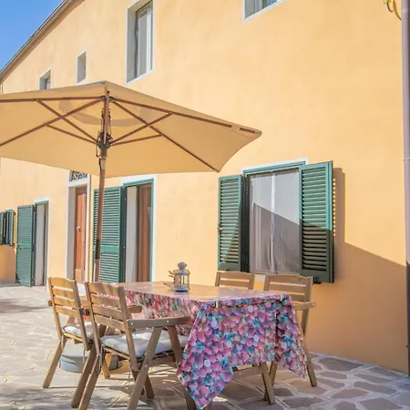 Residenza La Chiusa 1984 By Elbasummer Lägenhet Rio Marina