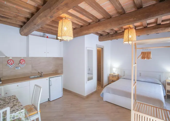 Lägenhet Residenza La Chiusa 1984 By Elbasummer