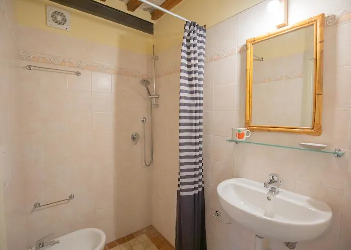 Residenza La Chiusa 1984 By Elbasummer *