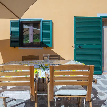 Residenza La Chiusa 1984 By Elbasummer *